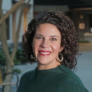 Laurel Buck headshot