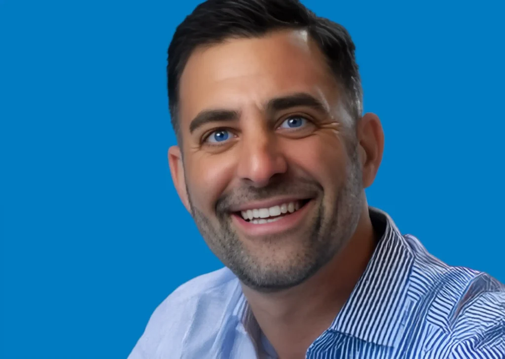 Dustin Giannelli headshot